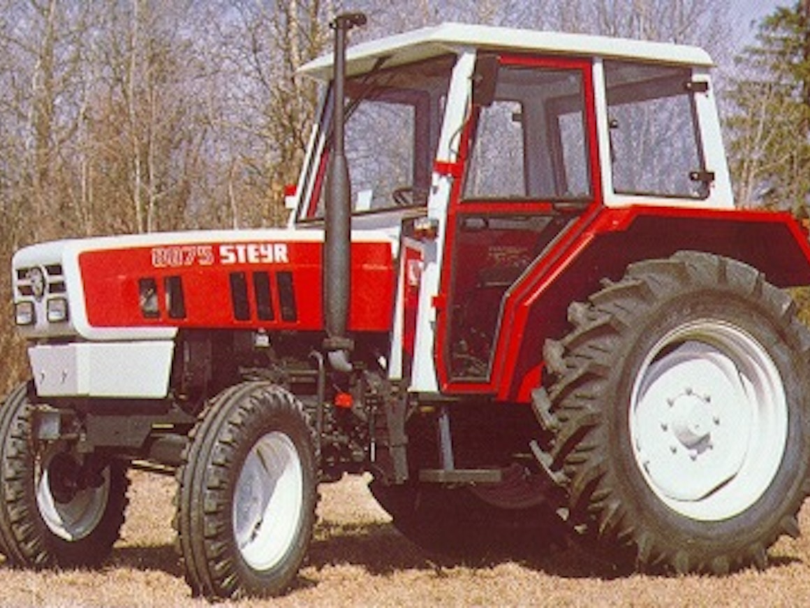 Steyr 8075 - Tractor Part